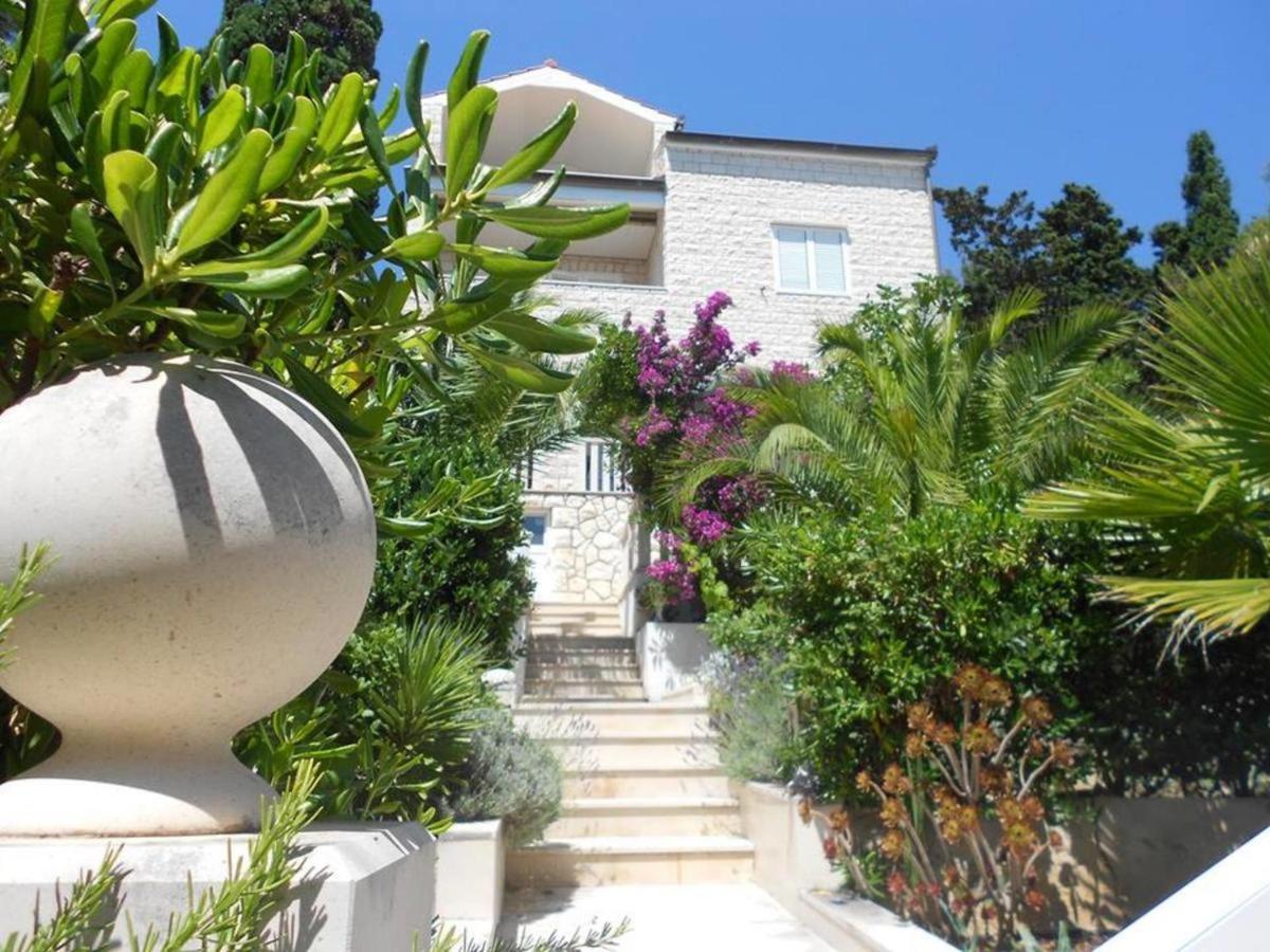 Kiki'S Haven By Villa Kristonia Hvar Town Esterno foto